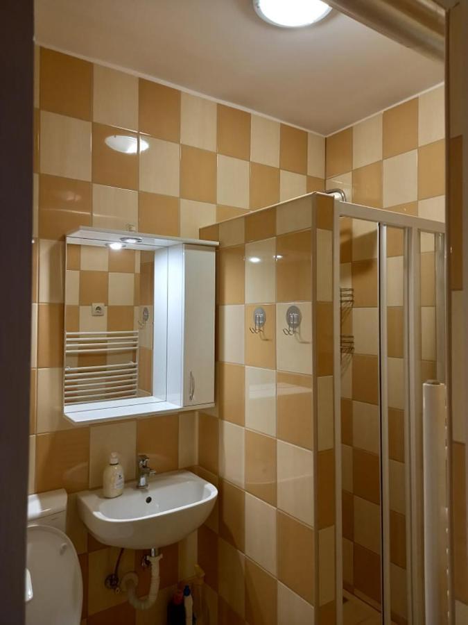 Zenit Apartman Makó Buitenkant foto